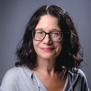 Lisa Gleave